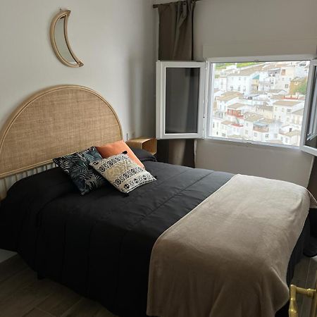 Apartamento El Patio. Setenil De Las Bodegas Екстер'єр фото