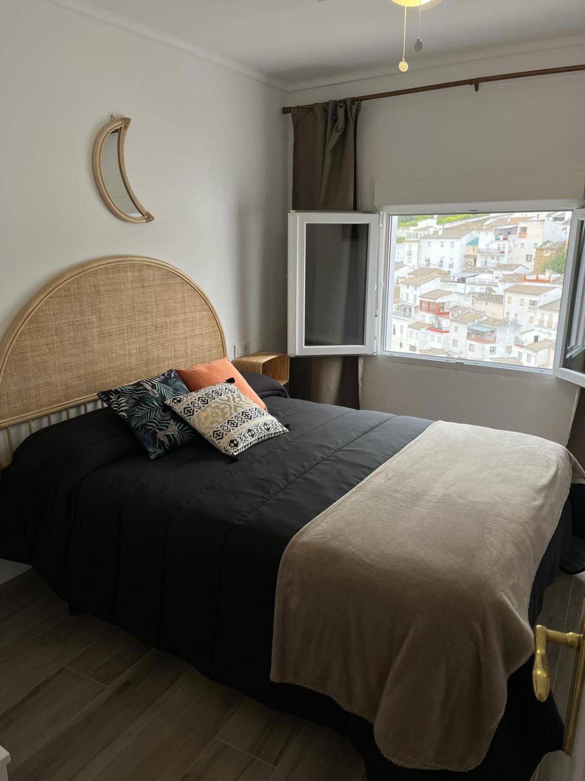 Apartamento El Patio. Setenil De Las Bodegas Екстер'єр фото